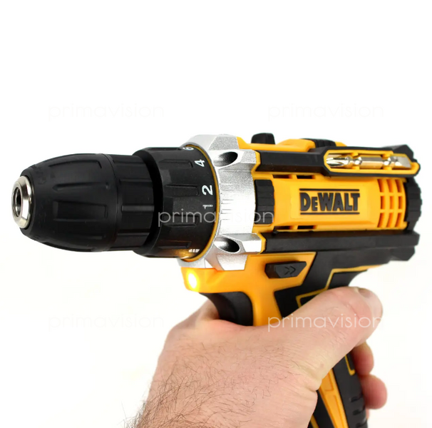 Аккумуляторный шуруповерт DeWALT DCF680G2F (12V 2AH) с набором инструментов. Шуруповерт Деволт DCF680G2F фото